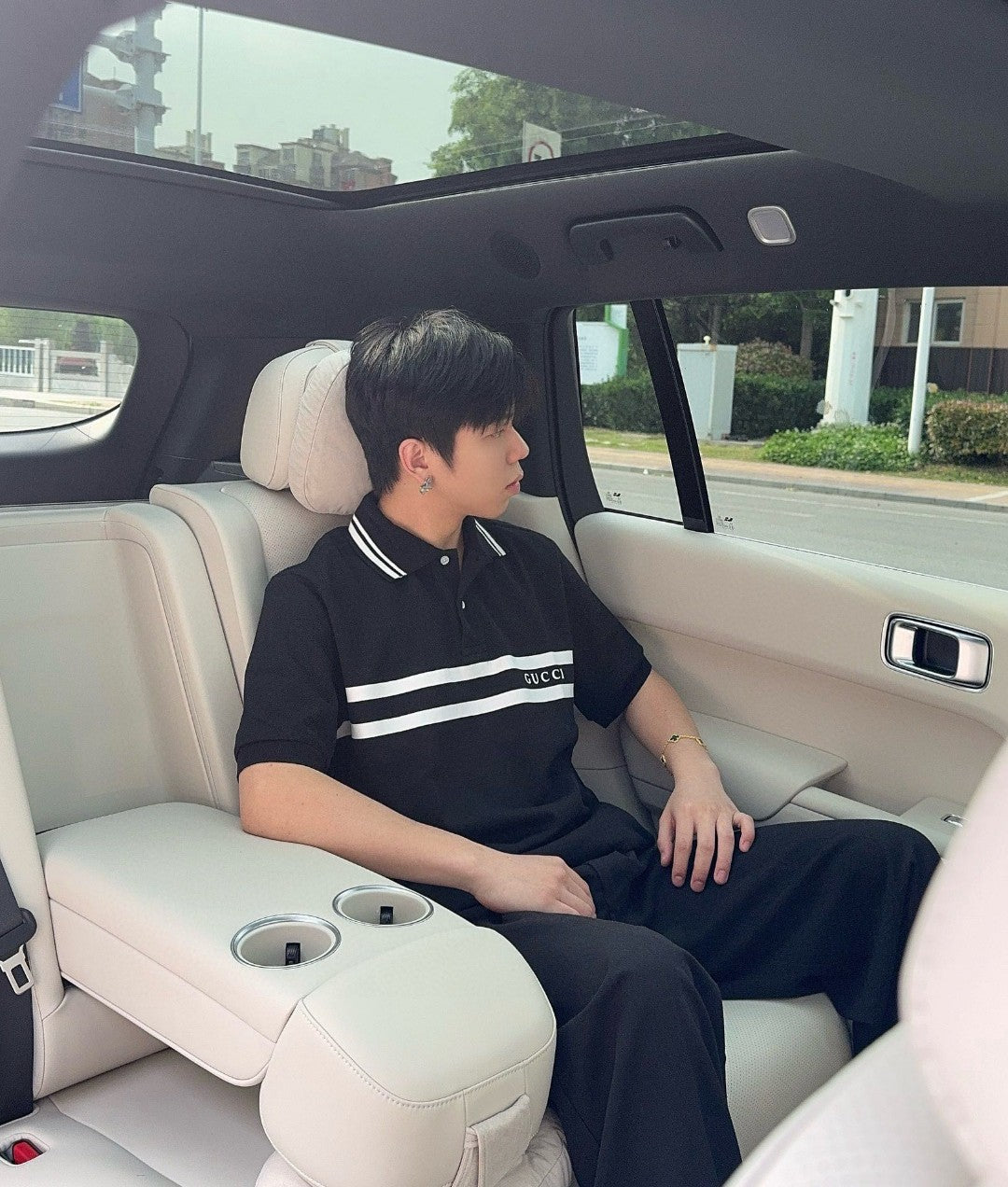 Polo Gucci à rayures et logo (noir)