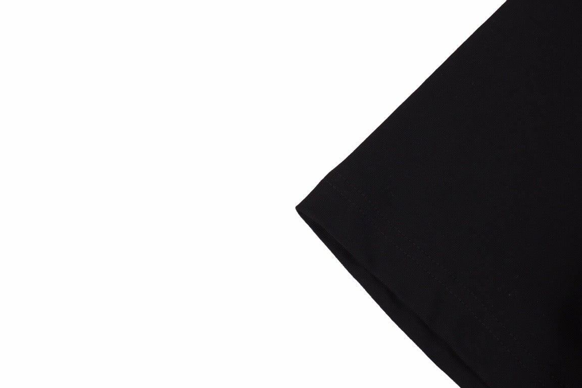 T-shirt Gucci avec villes brodées