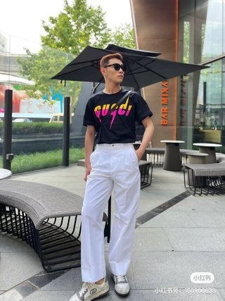 T-shirt Gucci avec logo rétro (noir)