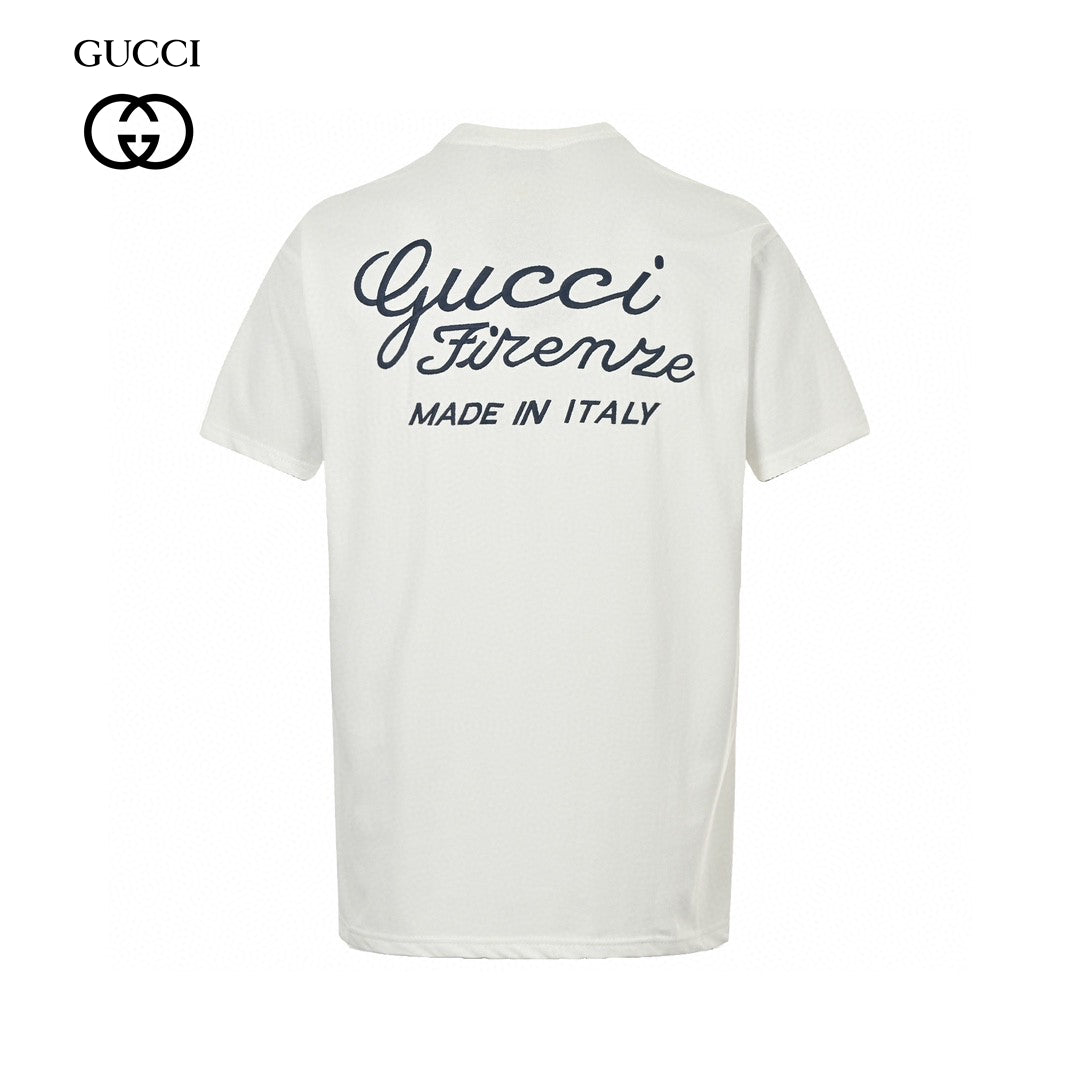 T-shirt blanc Gucci avec logo en écriture cursive