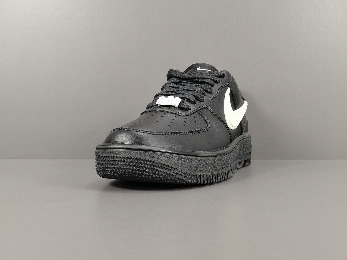 AIR FORCE 1 x AMBUSH NOIR