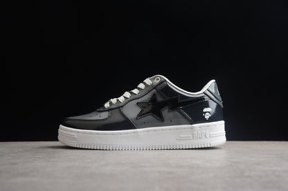 Baskets basses BAPE STA en cuir verni noir