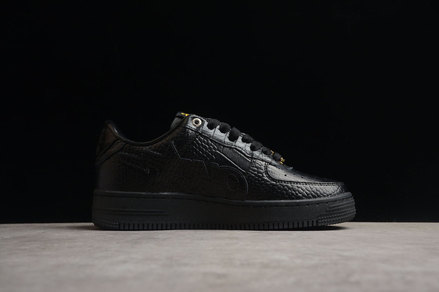 Baskets basses BAPE STA noires à motif crocodile