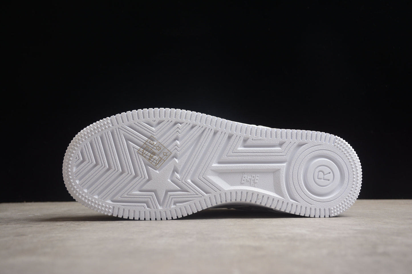 Baskets basses BAPE STA entièrement blanches