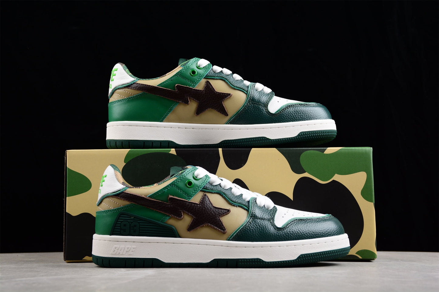 Baskets basses BAPE STA vertes et marron