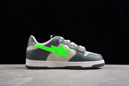 Baskets basses BAPE STA grises et vert fluo