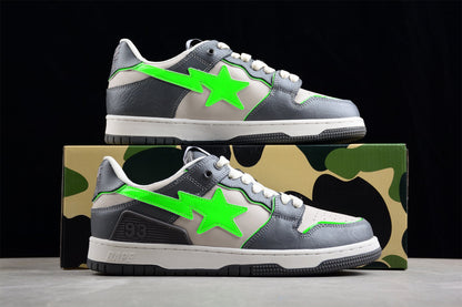 Baskets basses BAPE STA grises et vert fluo