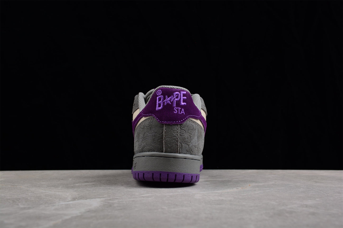 Baskets basses BAPE STA grises et violettes
