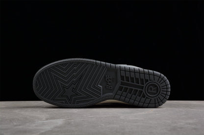 Baskets basses BAPE STA blanches et grises