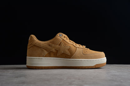 Baskets basses BAPE STA en daim beige