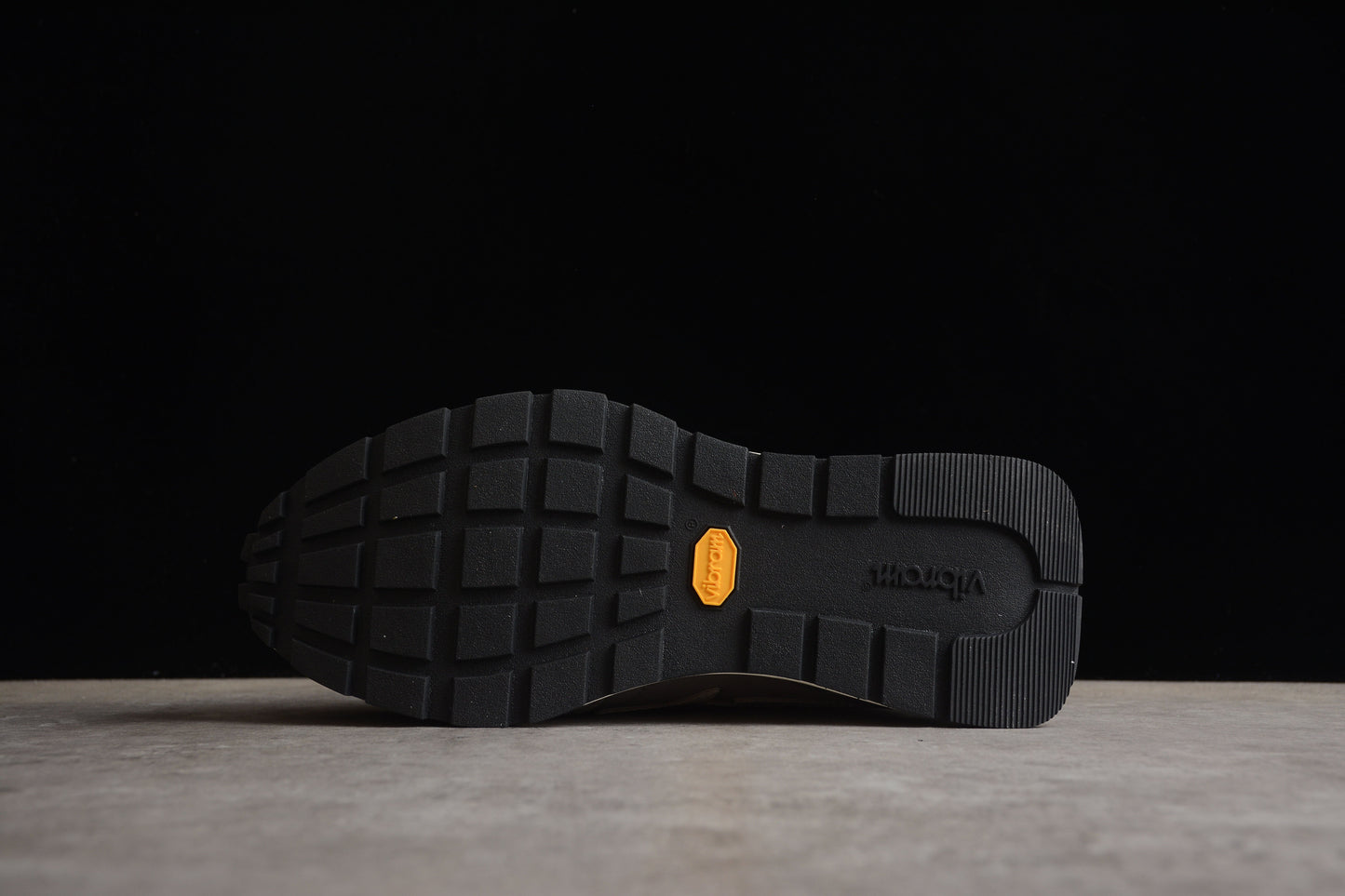 Baskets BAPE STA Runner grises et blanches