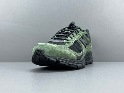 JJJJOUND x NEW BALANCE 2002R GORE-TEX PINE