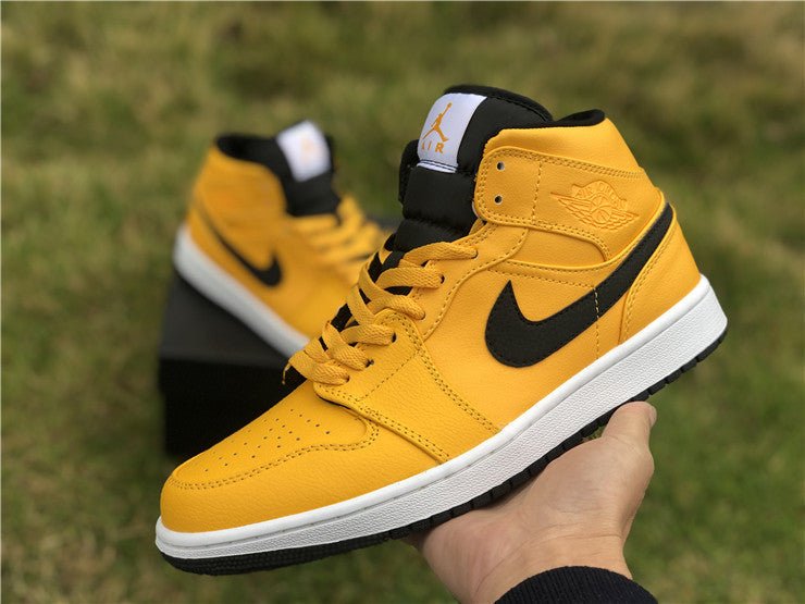 JORDAN 1 MID x UNIVERSITY GOLD NOIR 