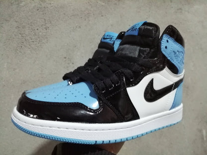 JORDAN 1 RETRO HIGH x UNC BREVET 