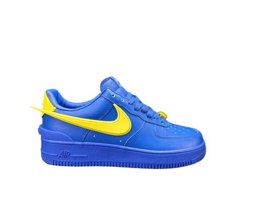 NIKE AIR FORCE 1 « Big Swoosh Blue »