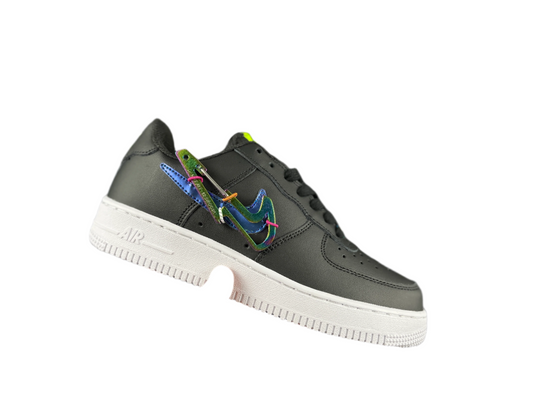 NIKE AIR FORCE 1 Low « Boucle de randonnée blanche/noire/rouge »