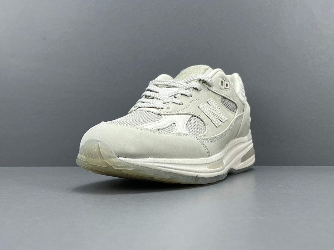 STONE ISLAND x 991v2 FABRIQUÉ EN ANGLETERRE GHOST PACK BEIGE