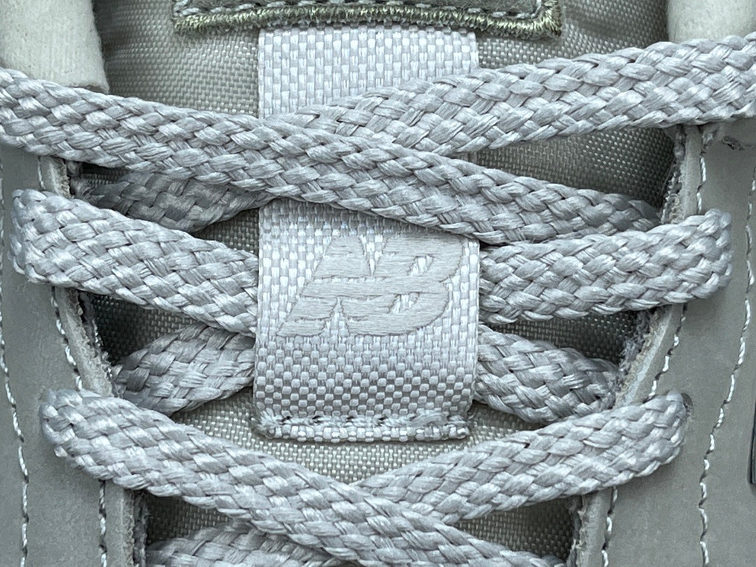 STONE ISLAND x 991v2 FABRIQUÉ EN ANGLETERRE GHOST PACK BEIGE