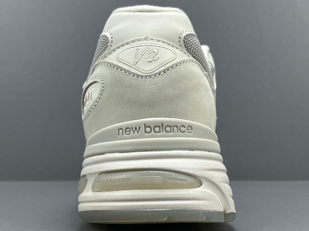 STONE ISLAND x 991v2 FABRIQUÉ EN ANGLETERRE GHOST PACK BEIGE