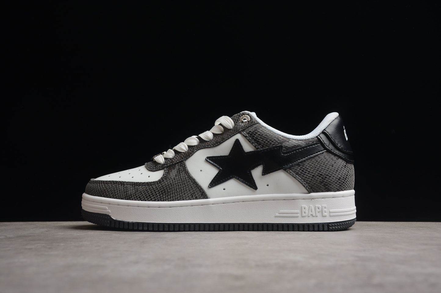 Baskets basses BAPE STA à motif peau de serpent noir