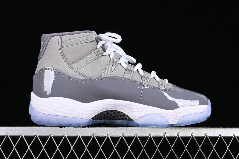 AIR JORDAN 11 RETRO 2021 GRIS MOYEN