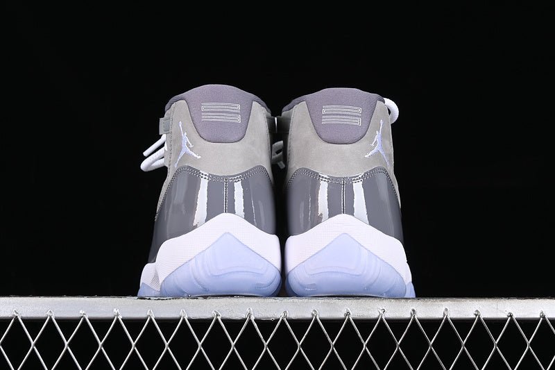 AIR JORDAN 11 RETRO 2021 GRIS MOYEN