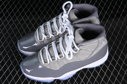 AIR JORDAN 11 RETRO 2021 GRIS MOYEN