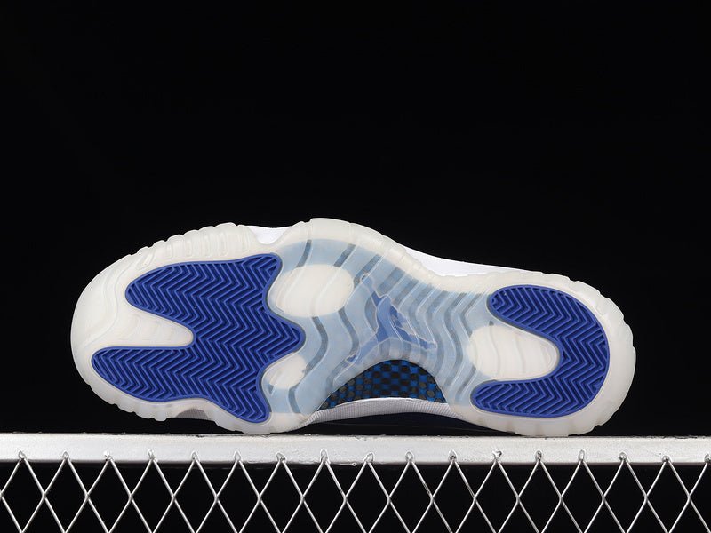 AIR JORDAN 11 RETRO MIDNIGHT NAVY/BLANC