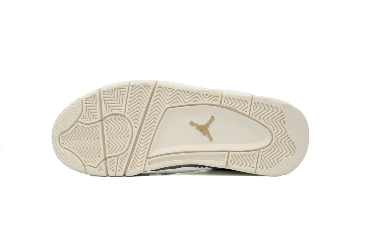 Air Jordan 4 WMNS "Voile"
