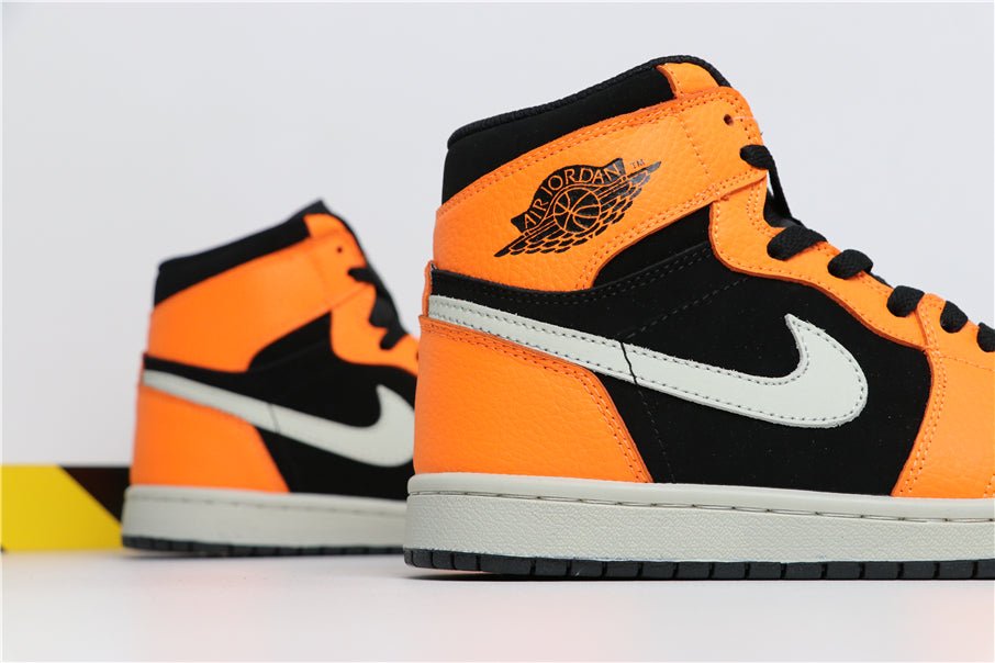 JORDAN 1 MID x BLACK CONE 