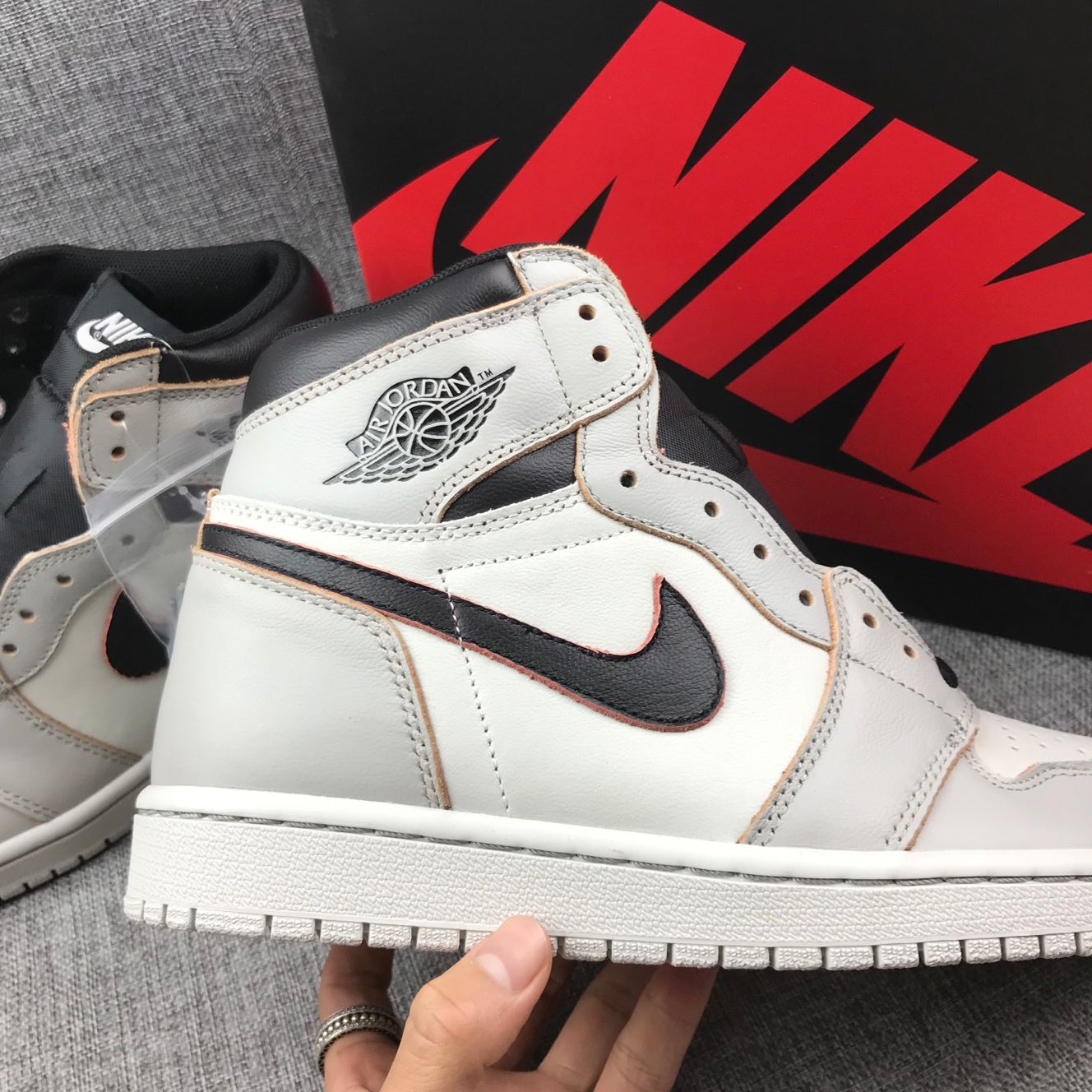 JORDAN 1 RETRO HIGH OG DEFIANT x SB NYC À PARIS 