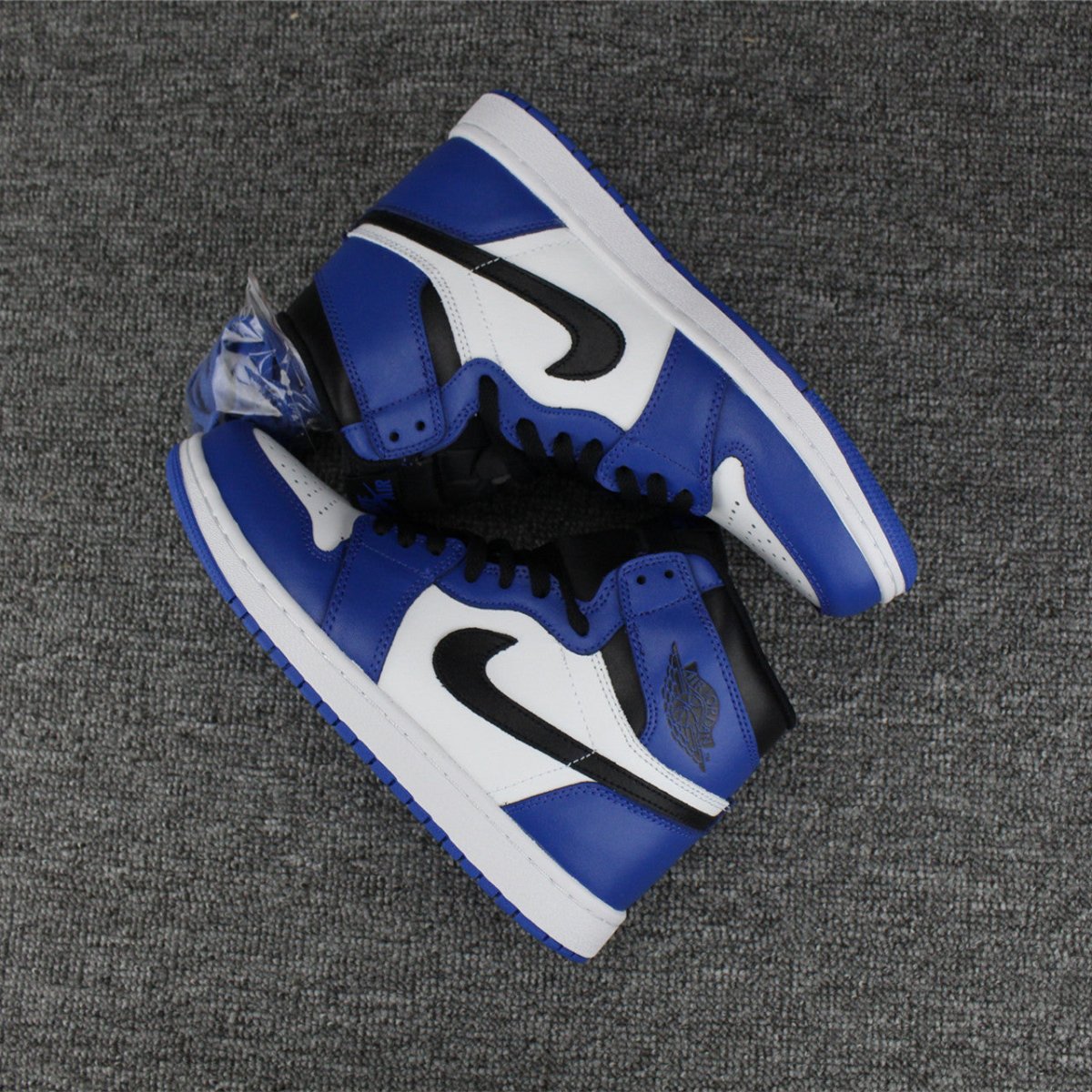 JORDAN 1 RETRO HIGH x GAME ROYAL 