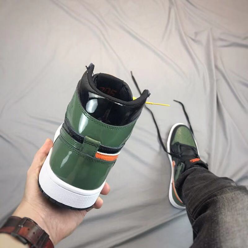 JORDAN 1 RETRO HIGH x SOLEFLY ART BASEL NOIR