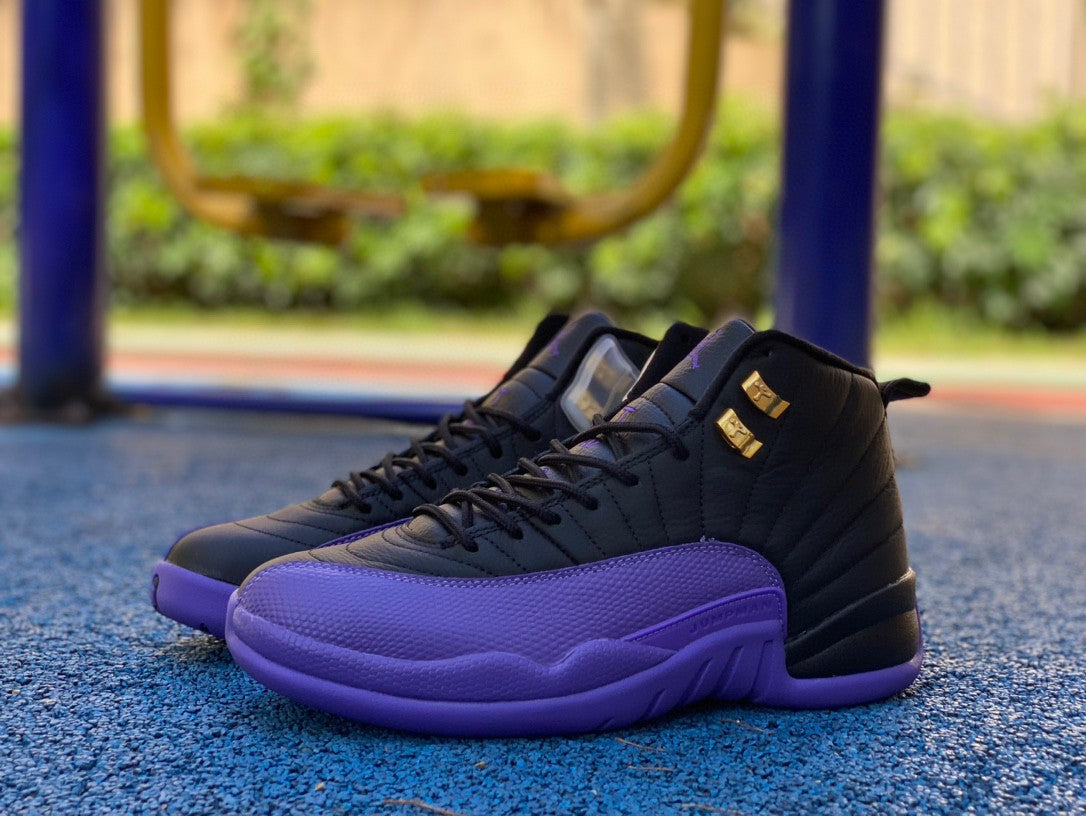Jordan 12 Noir/Violet Terrain-Or Métallisé-Taxi