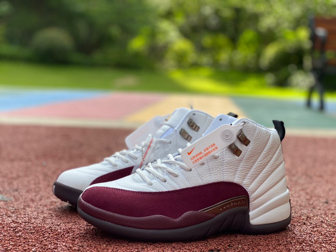 Jordan 12 Retro « Bordeaux et Blanc »