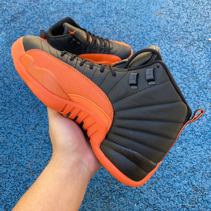 Jordan 12 WMNS « Orange brillant »