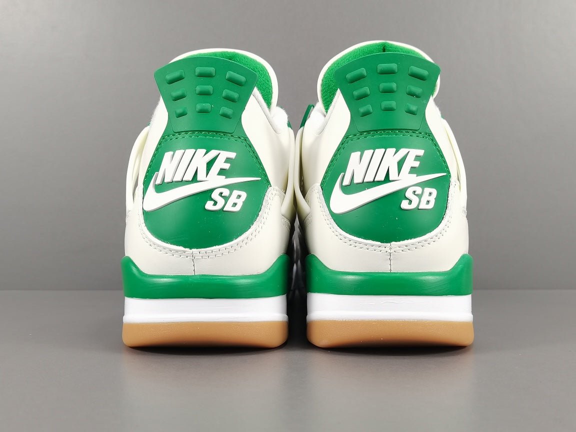 JORDAN 4 x VERT PIN