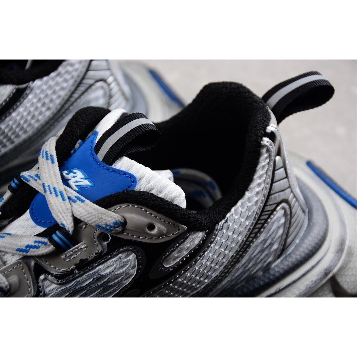 BALENCIAGA 3XL x GRIS BLEU-GRAFFITI