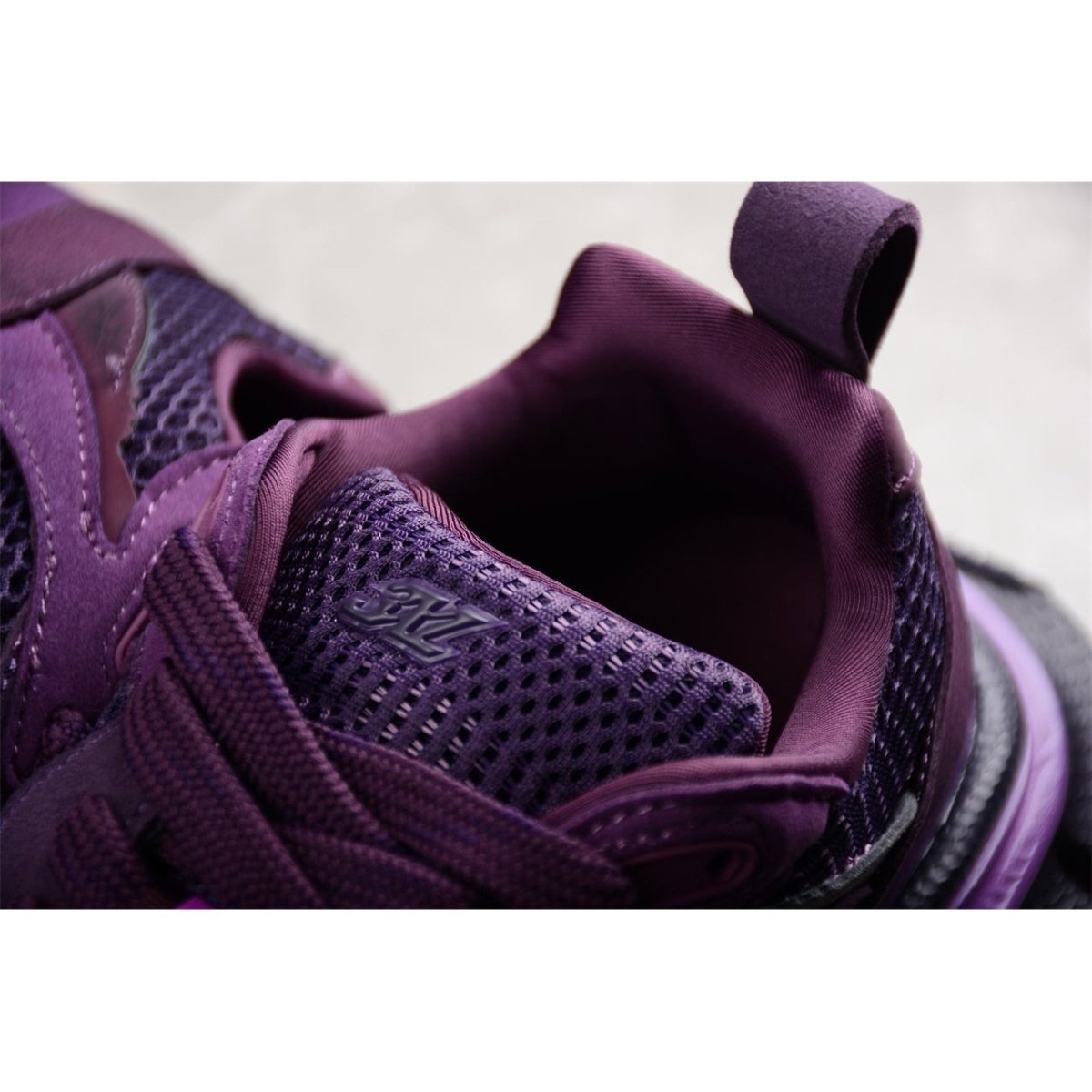 BALENCIAGA 3XL x VIOLET