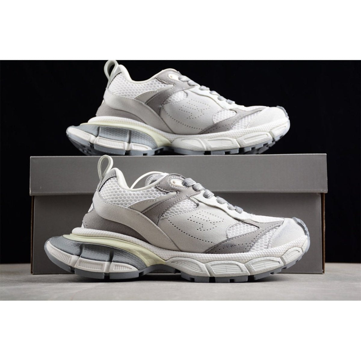 BALENCIAGA 3XL x BLANC GRIS