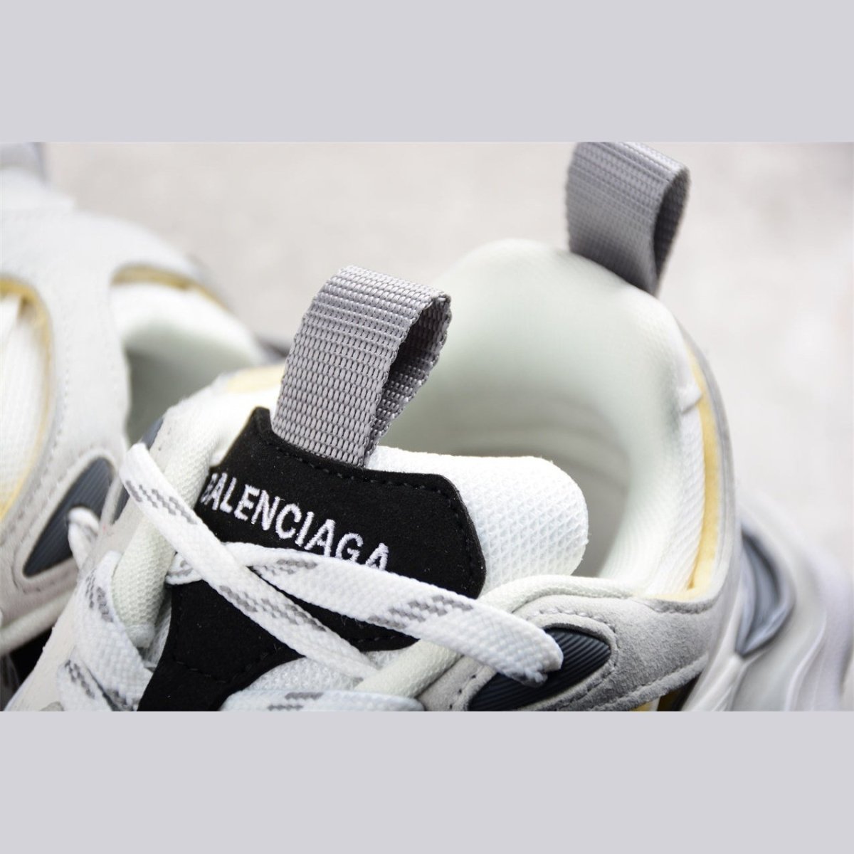 BALENCIAGA CARGO x BLANC GRIS ROUGE