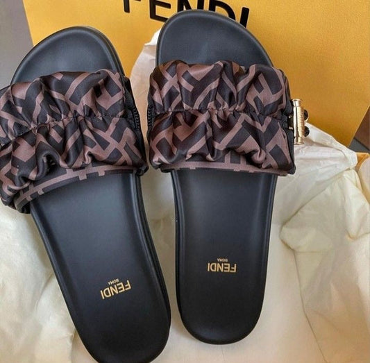 Sandales Fendi