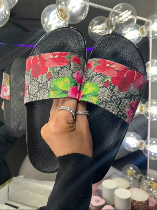 GG slides fleurs