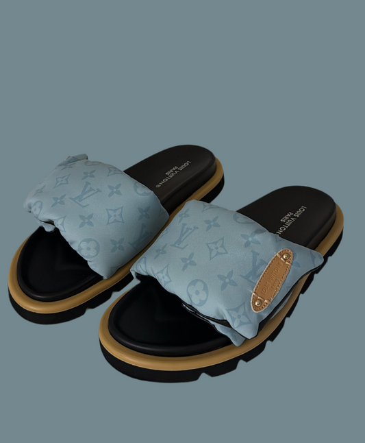 LV PILLOW MULE BLEU BÉBÉ