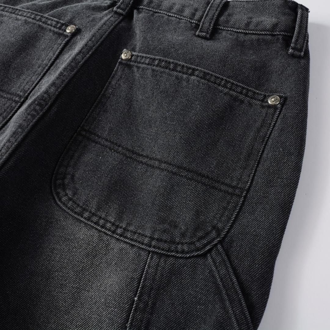 Jean évasé à patchs noirs Amr