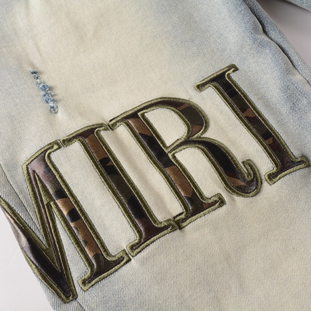 Jean à logo camouflage Amr