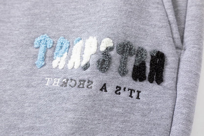 Pantalon gris décodé