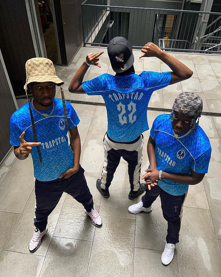 T-shirt bleu dégradé