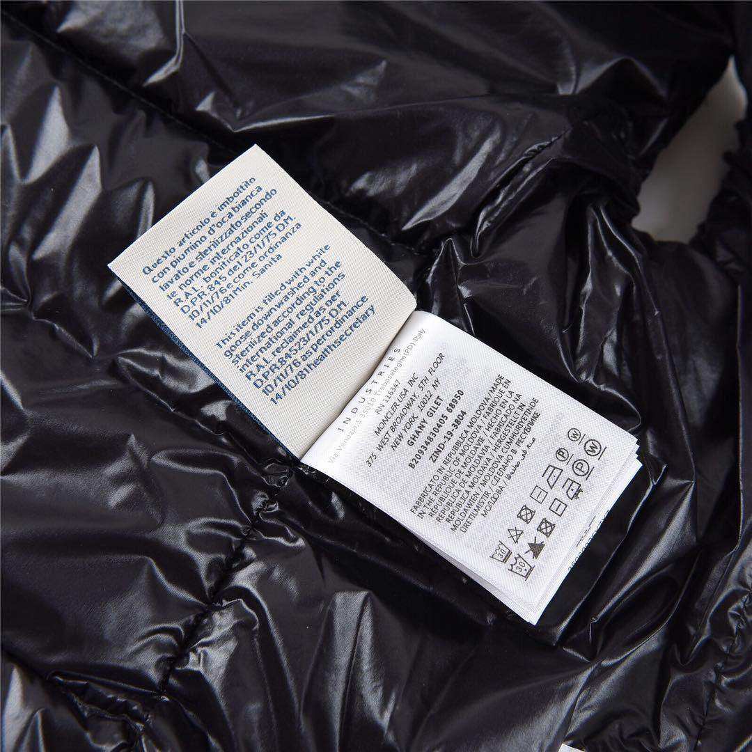 Gilet en duvet monogrammé pour femme