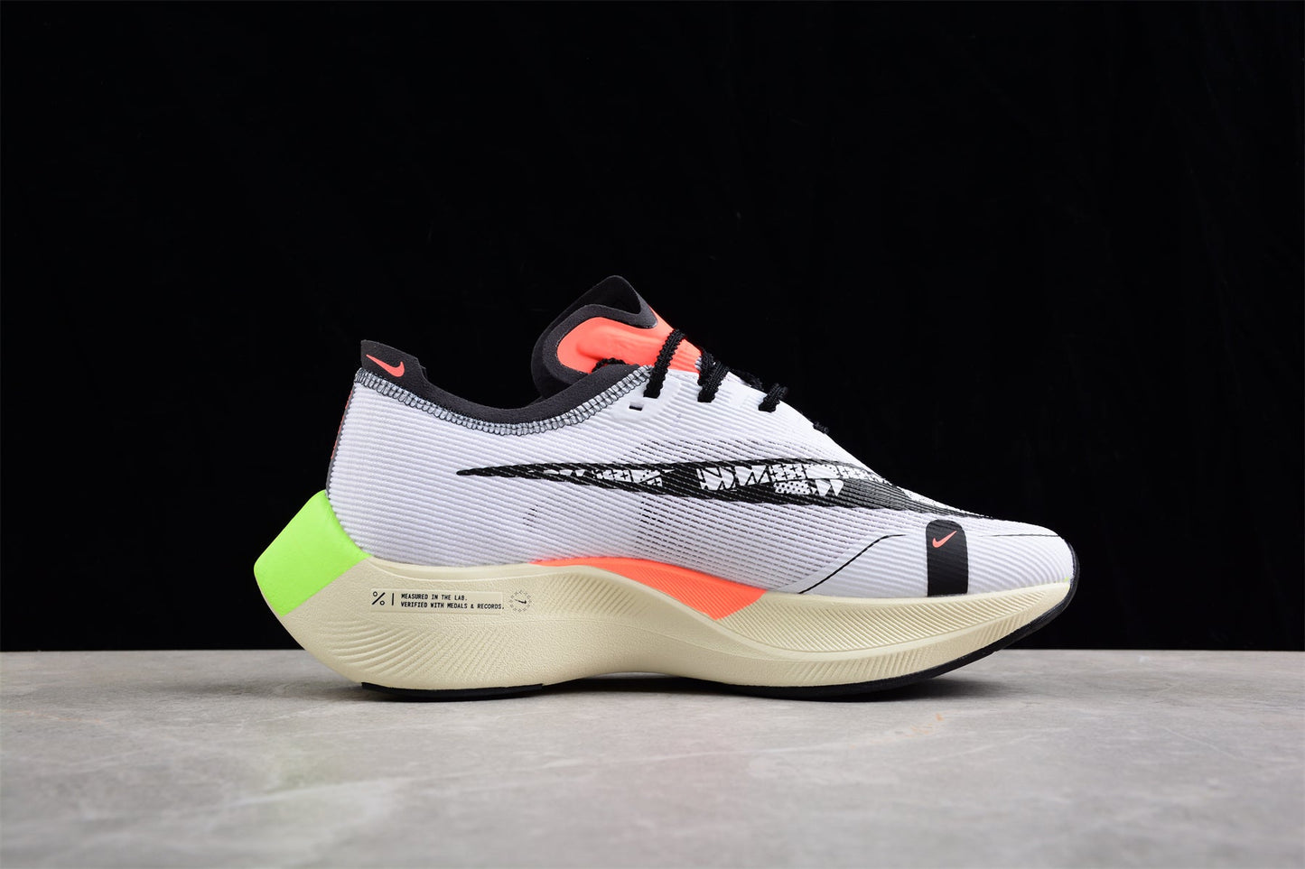 Zoom Vaporfly NEXT% 2 Blanc et Noir 